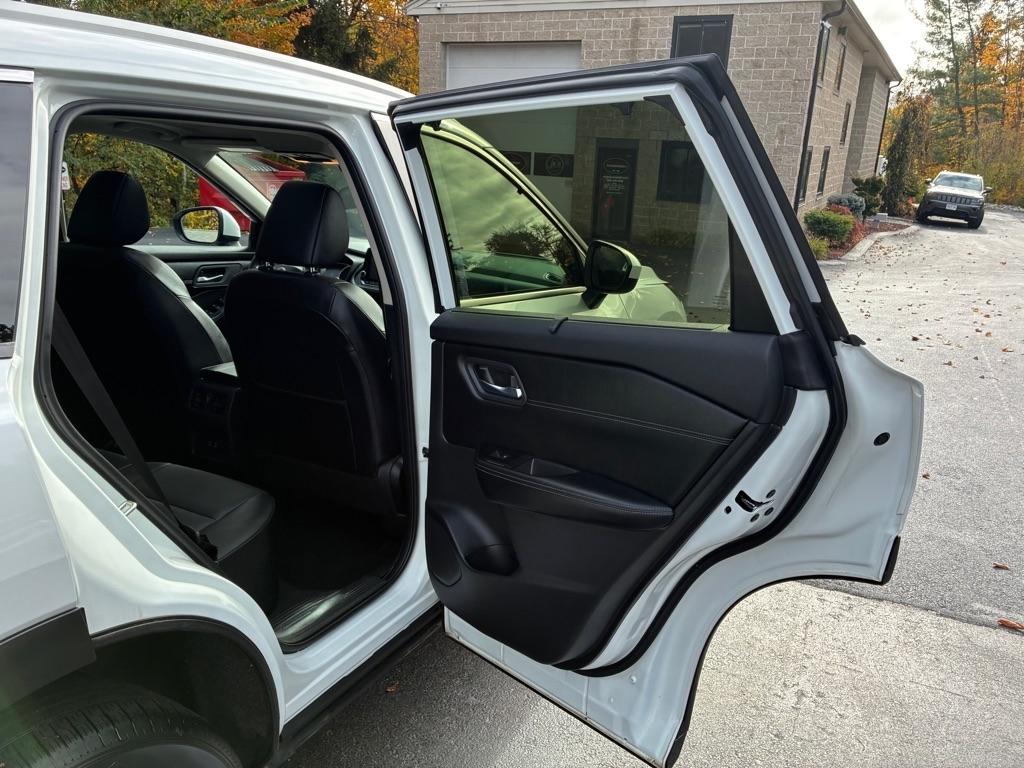 Nissan Rogue  2026