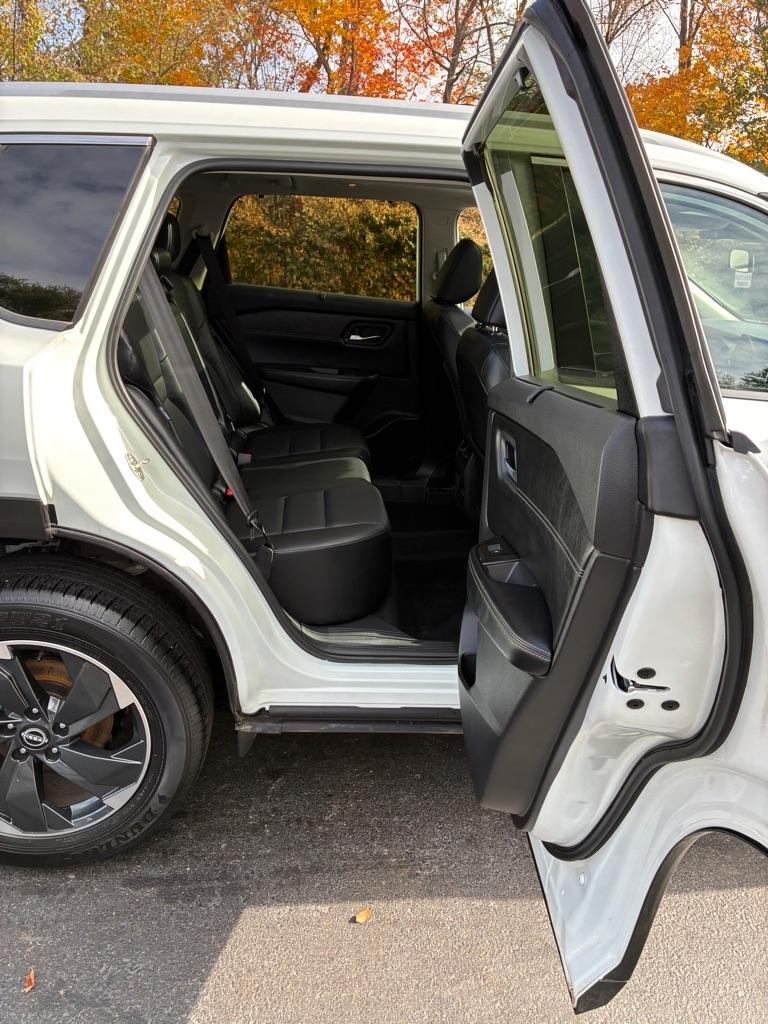Nissan Rogue  2026
