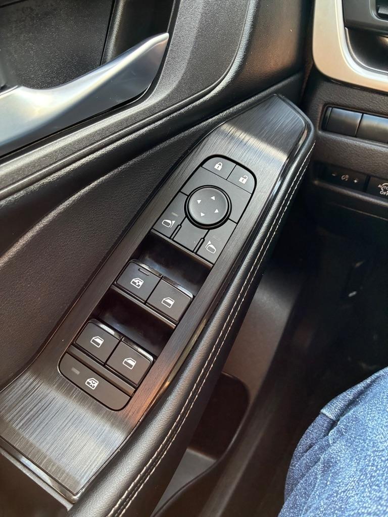 Nissan Rogue  2026