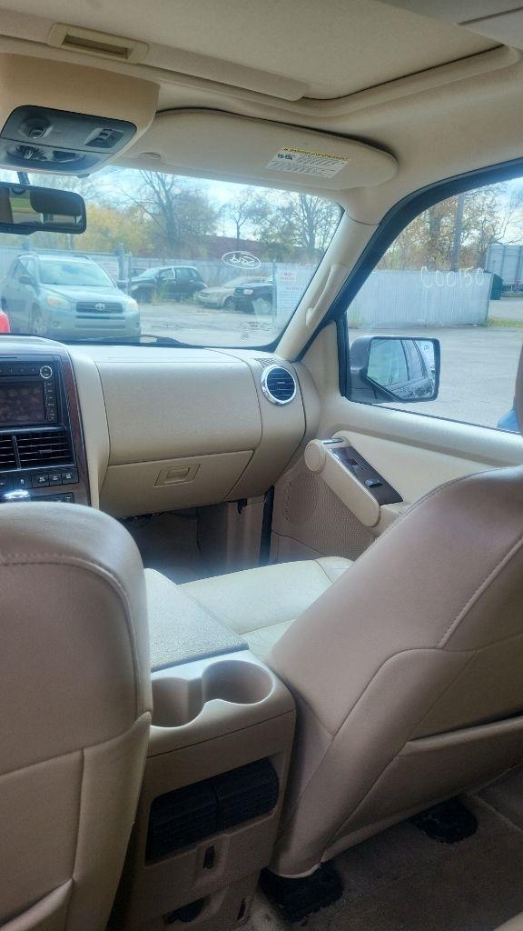 Ford Explorer 4WD 4dr V8 Limited 2008