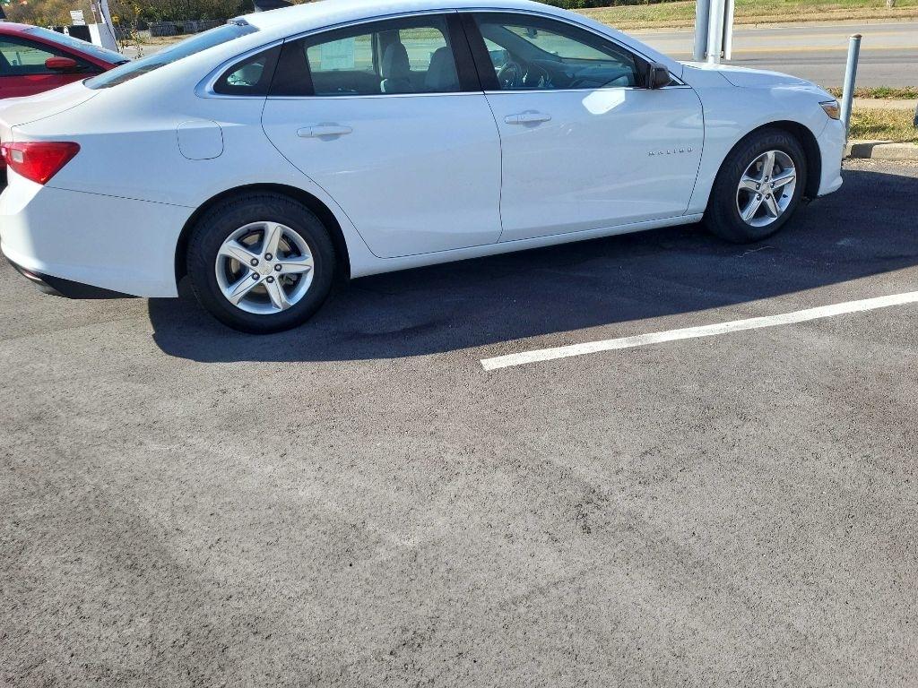 Chevrolet Malibu 4dr Sdn LS w/1FL 2021