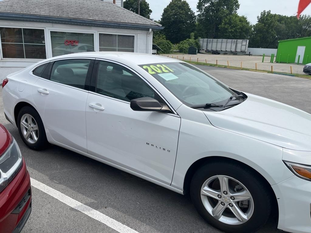 Chevrolet Malibu 4dr Sdn LS w/1FL 2021
