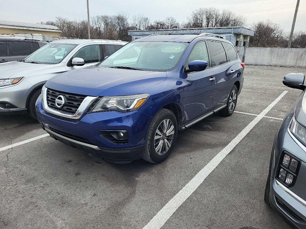 Nissan Pathfinder 4x4 SV 2017