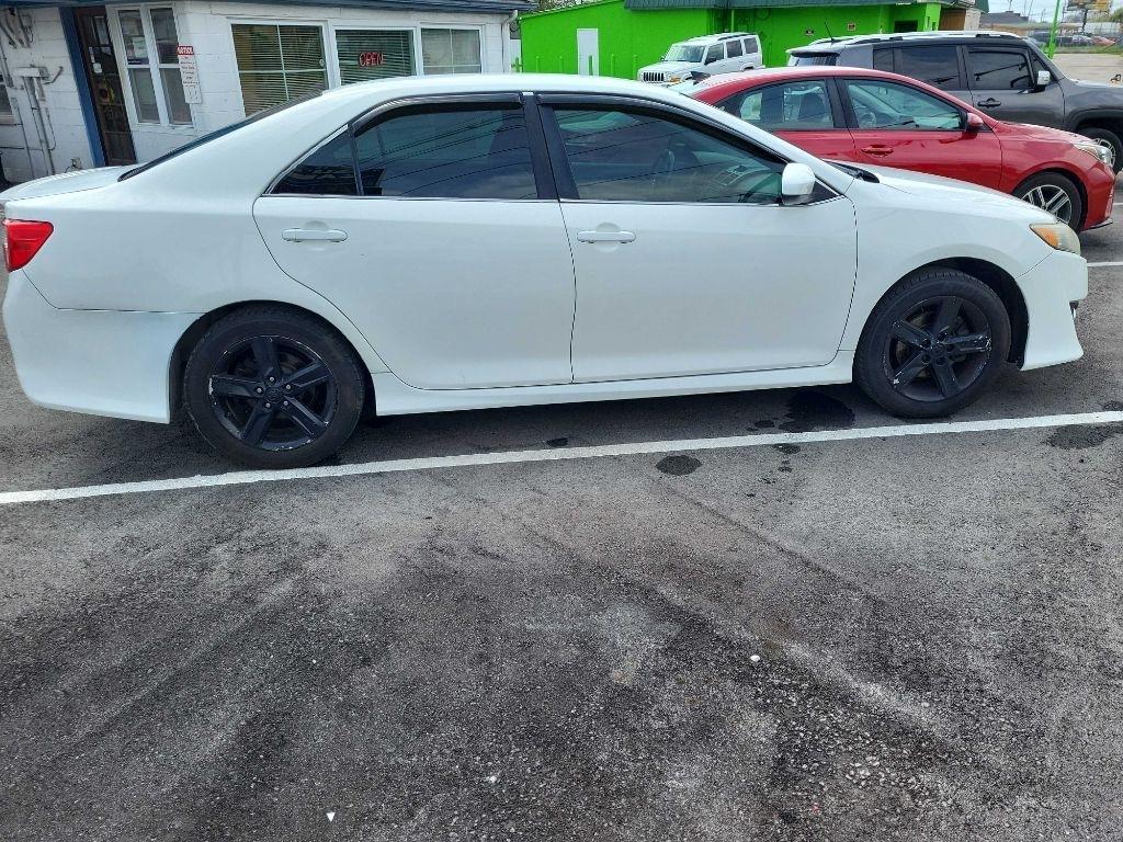 Toyota Camry 2014.5 4dr Sdn I4 Auto SE Sport (Natl) 2014