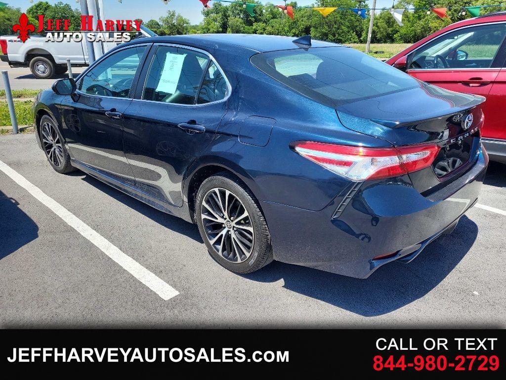 2020 Toyota Camry SE Auto (Natl)