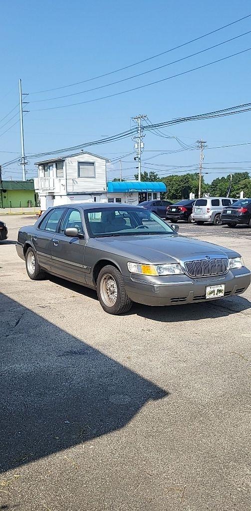 Mercury Grand Marquis 4dr Sdn GS 2001