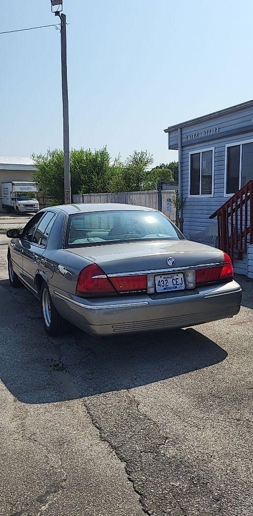 Mercury Grand Marquis 4dr Sdn GS 2001