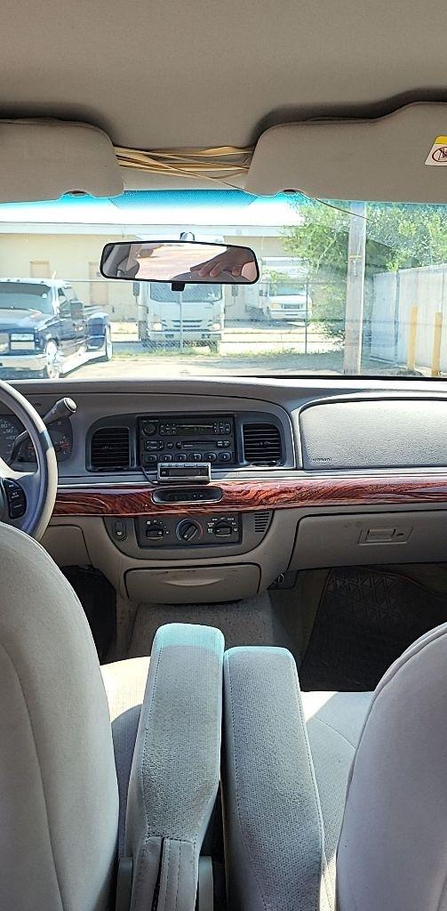Mercury Grand Marquis 4dr Sdn GS 2001