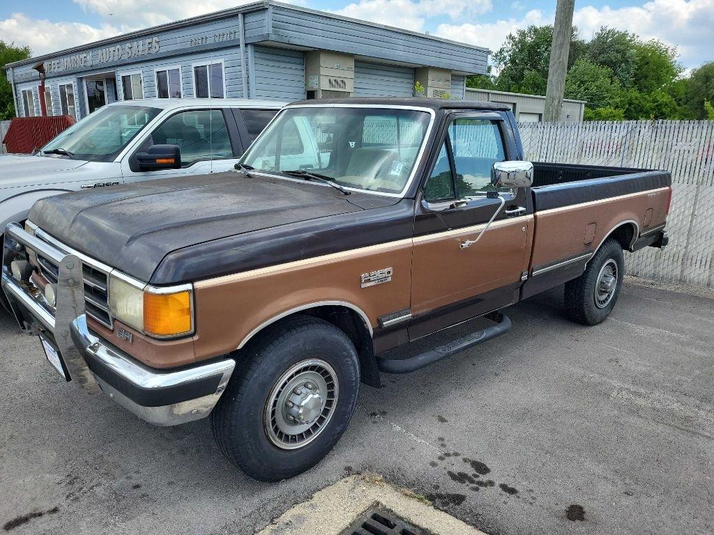 Ford F-250 HD Styleside 133" WB 1991