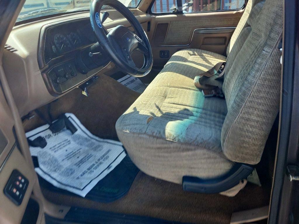 Ford F-250 HD Styleside 133" WB 1991