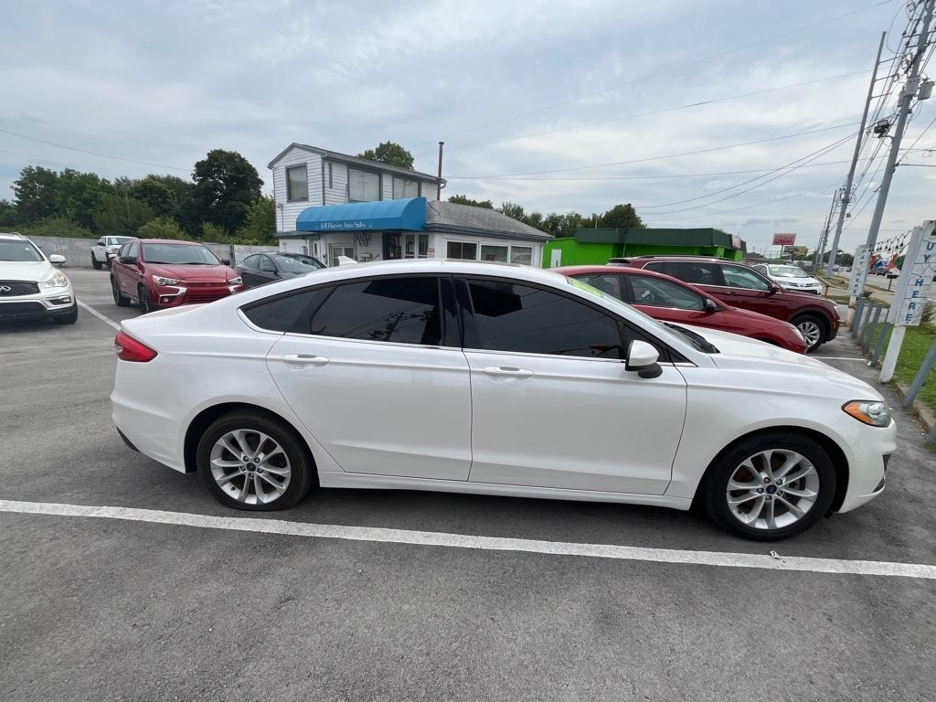 Ford Fusion SE FWD 2020