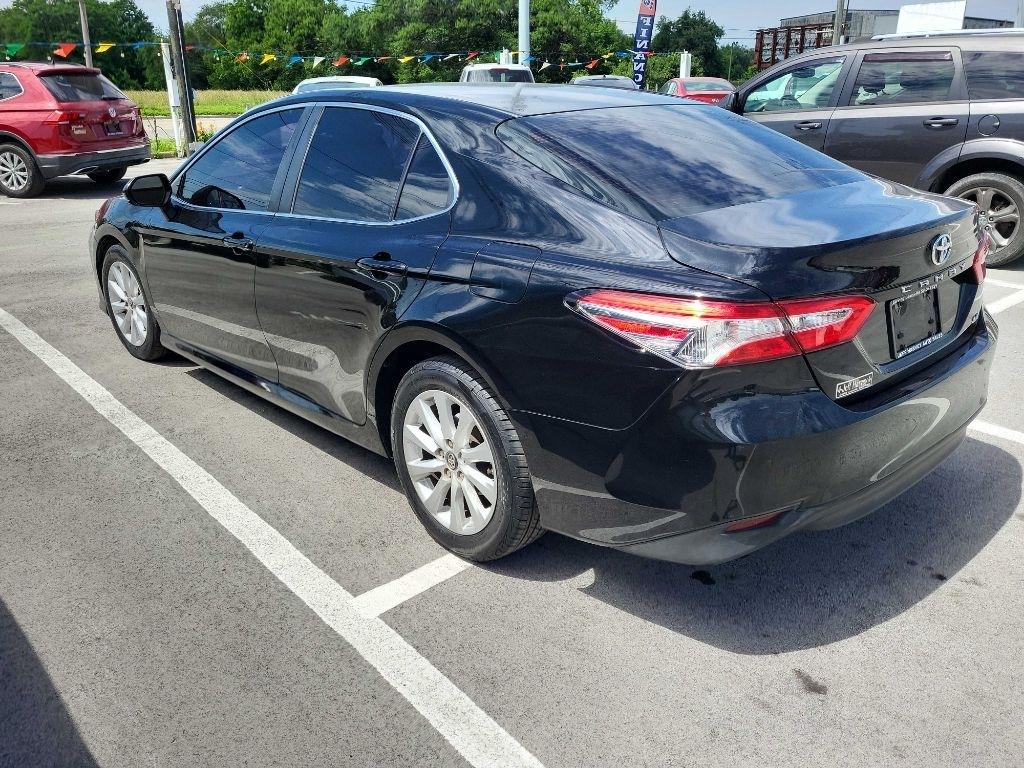 Toyota Camry XLE Auto (Natl) 2018