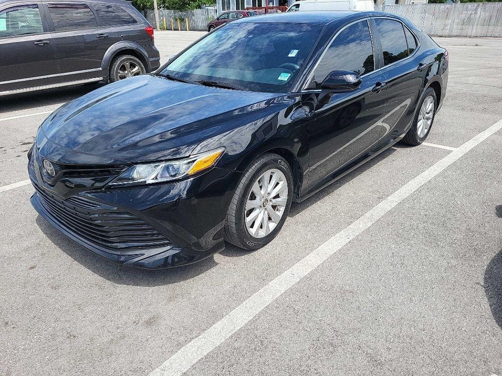 Toyota Camry XLE Auto (Natl) 2018