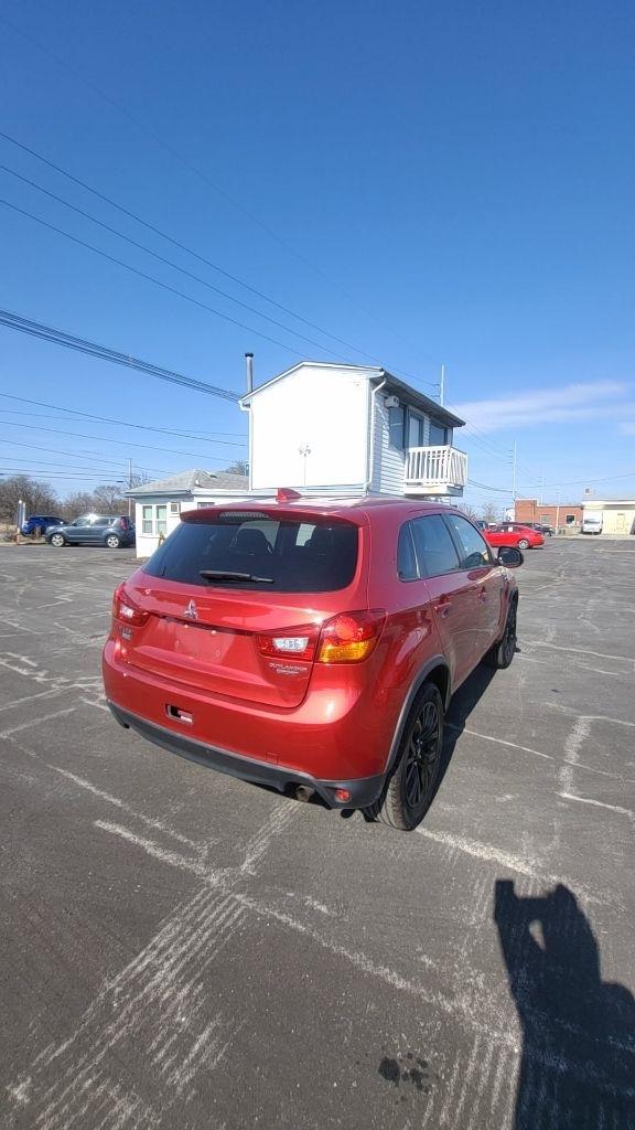 Mitsubishi Outlander Sport ES 2.0 CVT 2017