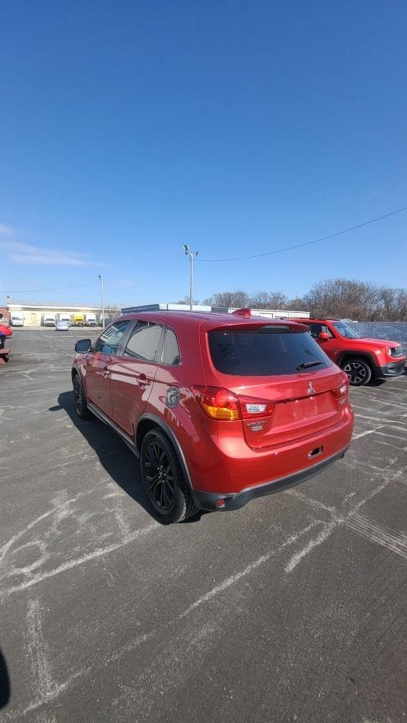 Mitsubishi Outlander Sport ES 2.0 CVT 2017