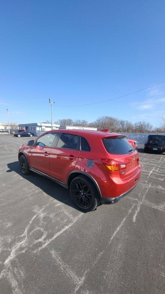 Mitsubishi Outlander Sport ES 2.0 CVT 2017