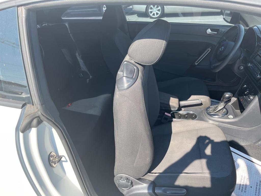 Volkswagen Beetle Coupe 2dr Auto 1.8T Entry PZEV 2014