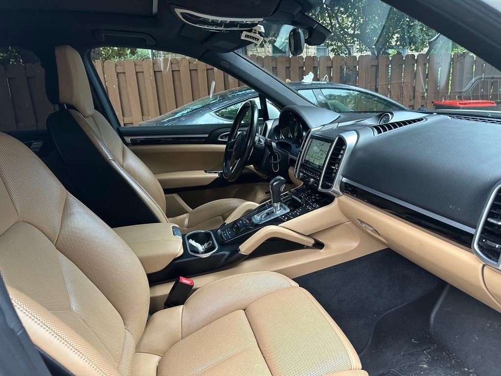 Porsche Cayenne AWD 4dr S E-Hybrid 2016