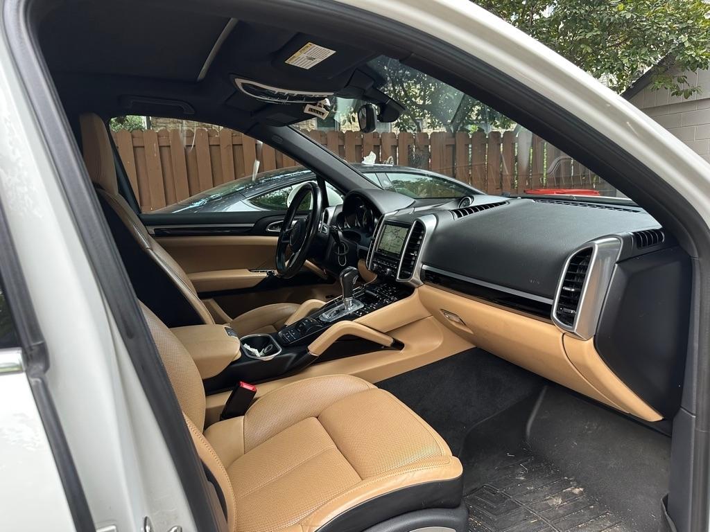 Porsche Cayenne AWD 4dr S E-Hybrid 2016