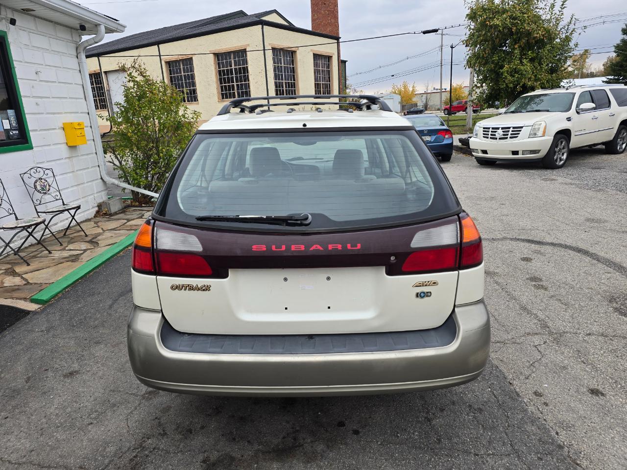 Subaru Outback Wagon w/ All-weather Package 2003