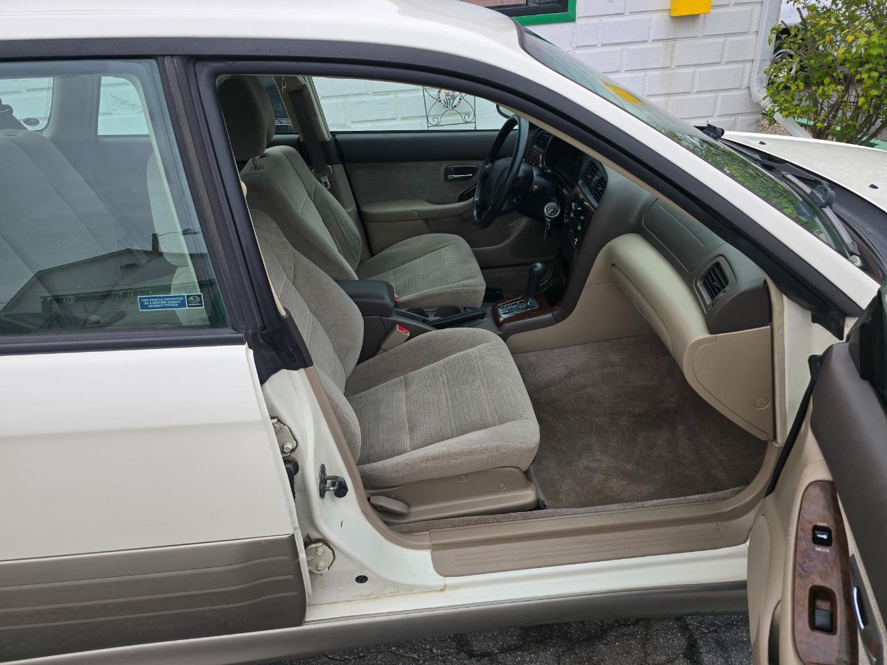 Subaru Outback Wagon w/ All-weather Package 2003