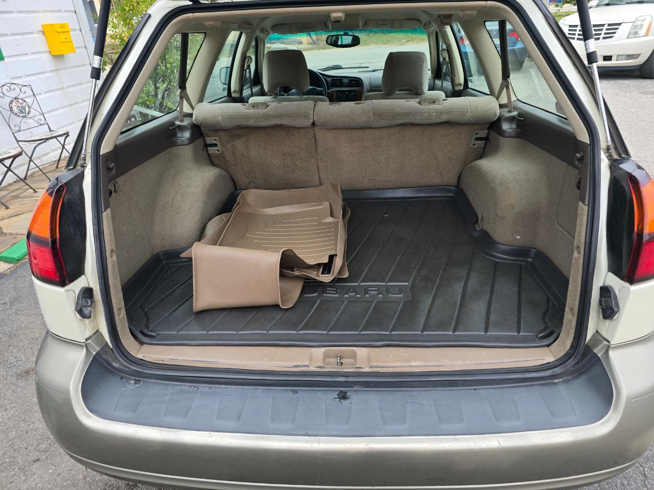 Subaru Outback Wagon w/ All-weather Package 2003