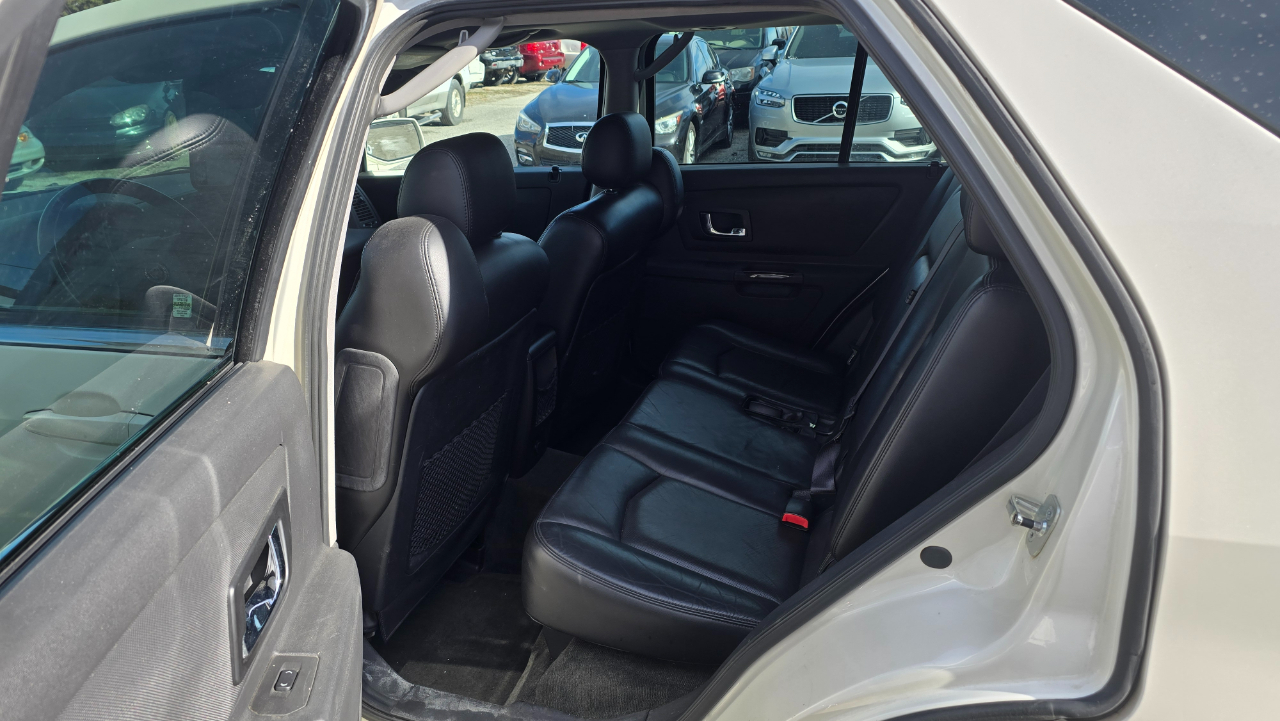 Cadillac SRX V8 2004