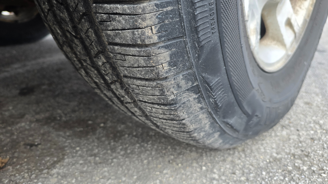 Ford Explorer Sport 4WD Value 2002