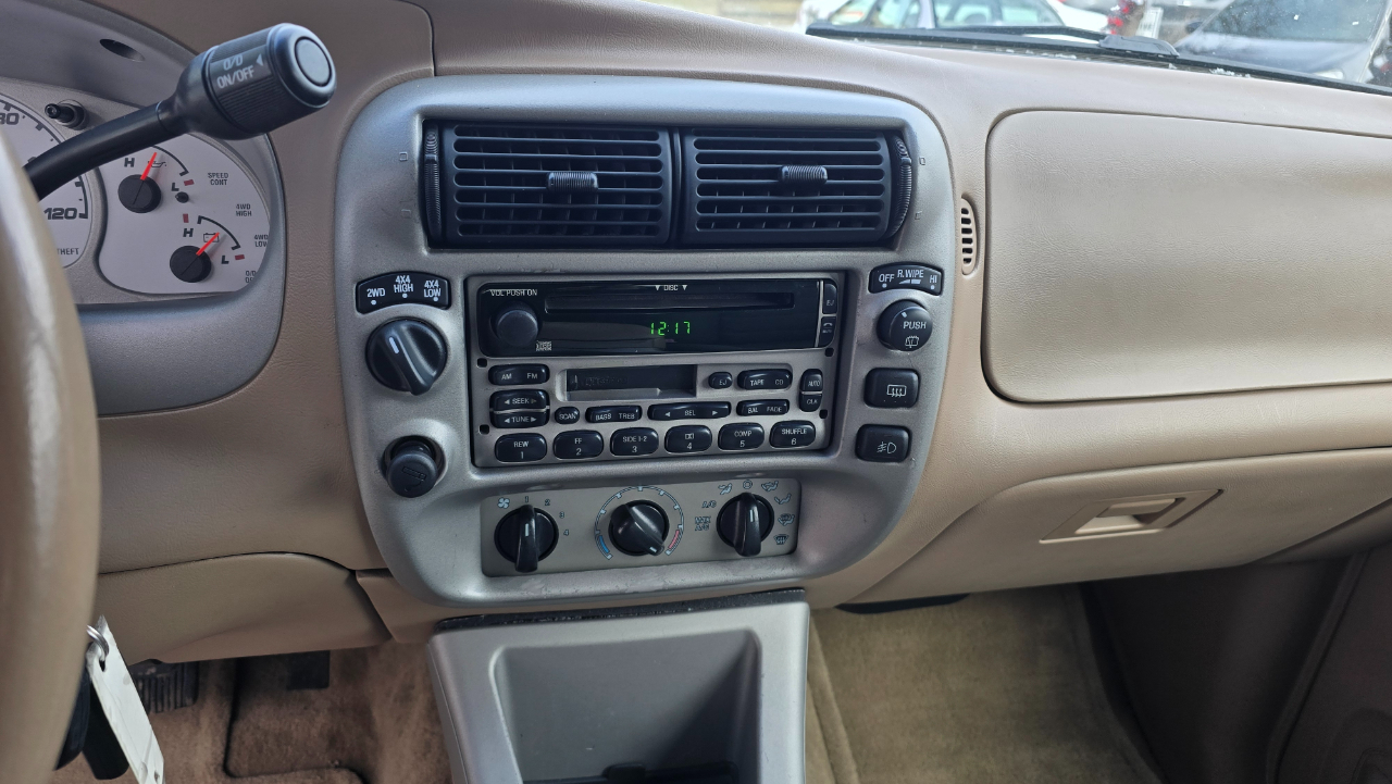 Ford Explorer Sport 4WD Value 2002