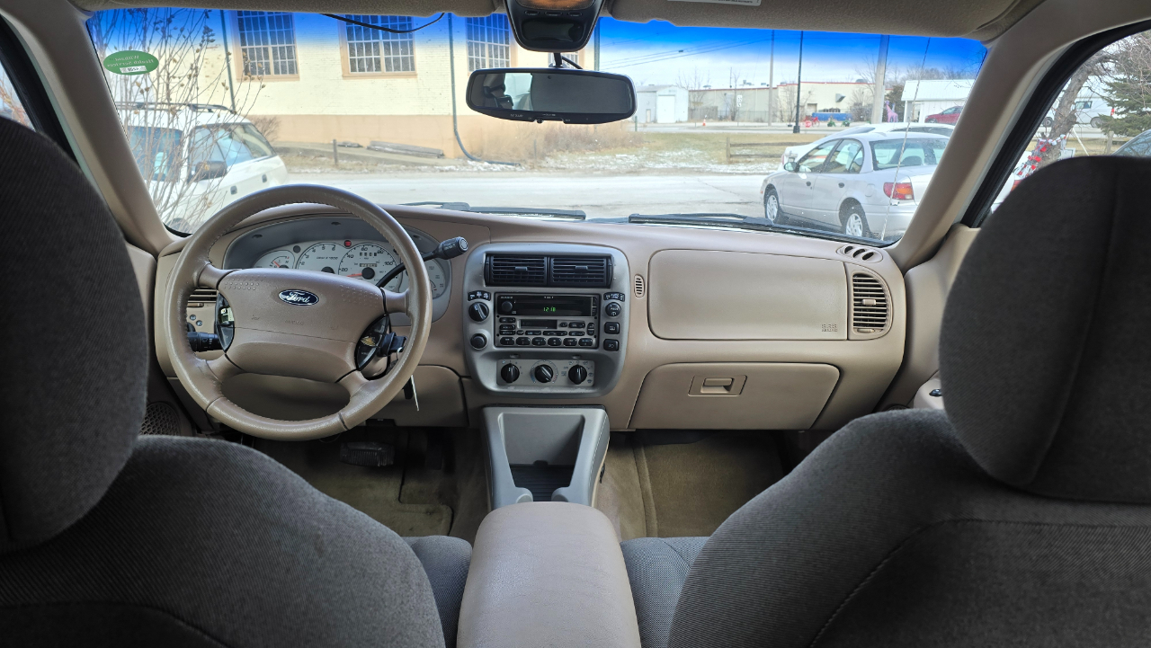 Ford Explorer Sport 4WD Value 2002