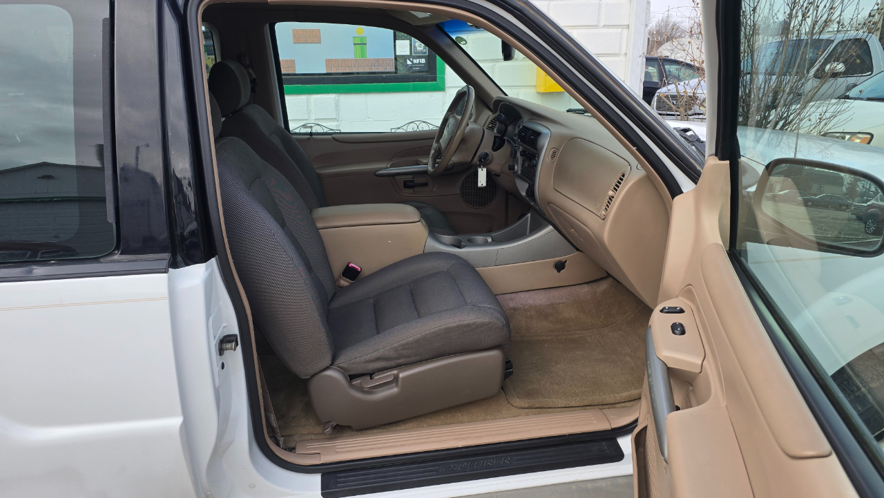 Ford Explorer Sport 4WD Value 2002