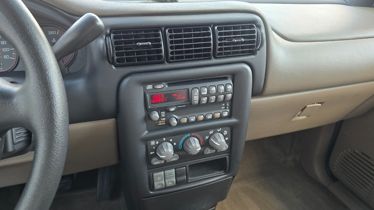 Pontiac Montana 1SV 2003