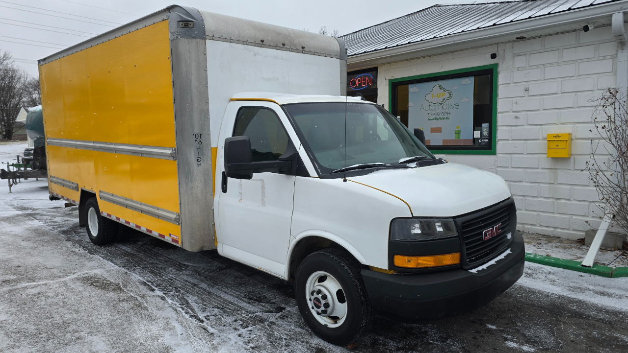 GMC Savana G3500 177 in. 2018