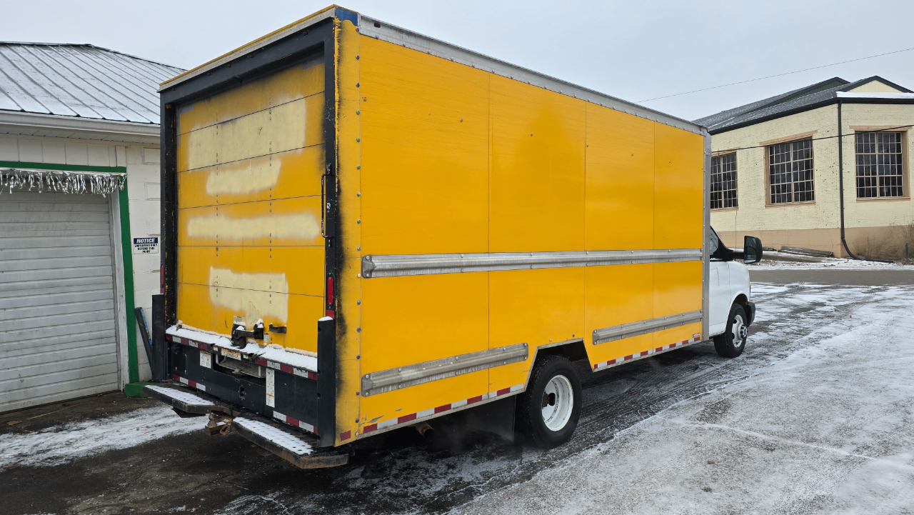 GMC Savana G3500 177 in. 2018