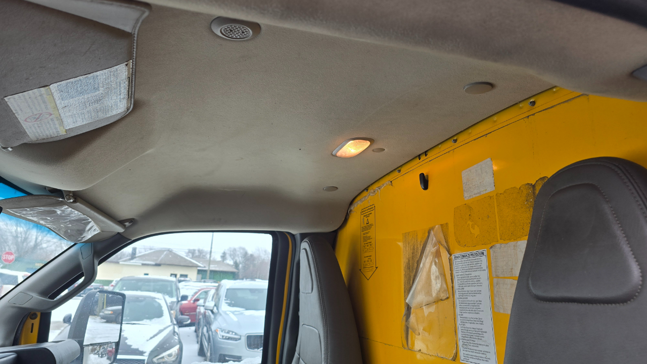 GMC Savana G3500 177 in. 2018