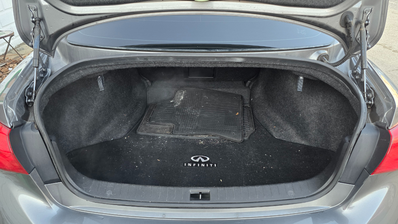 Infiniti Q50 Base AWD 2015