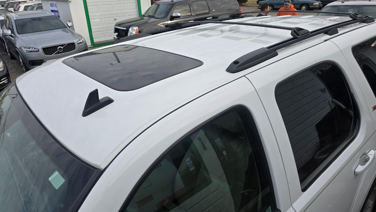 Chevrolet Tahoe Z71 4D SUV 4WD 2011