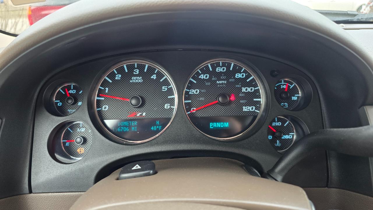 Chevrolet Tahoe Z71 4D SUV 4WD 2011