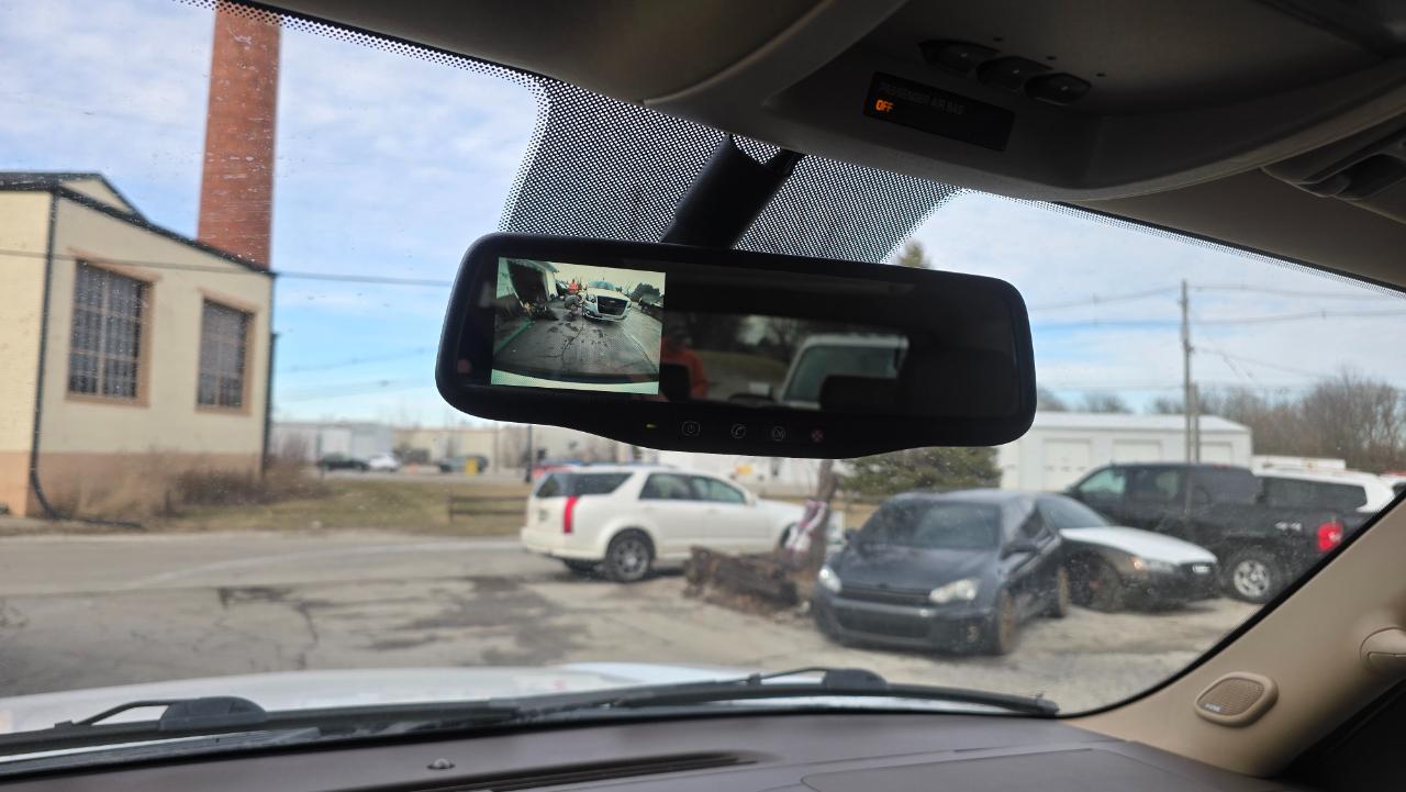 Chevrolet Tahoe Z71 4D SUV 4WD 2011