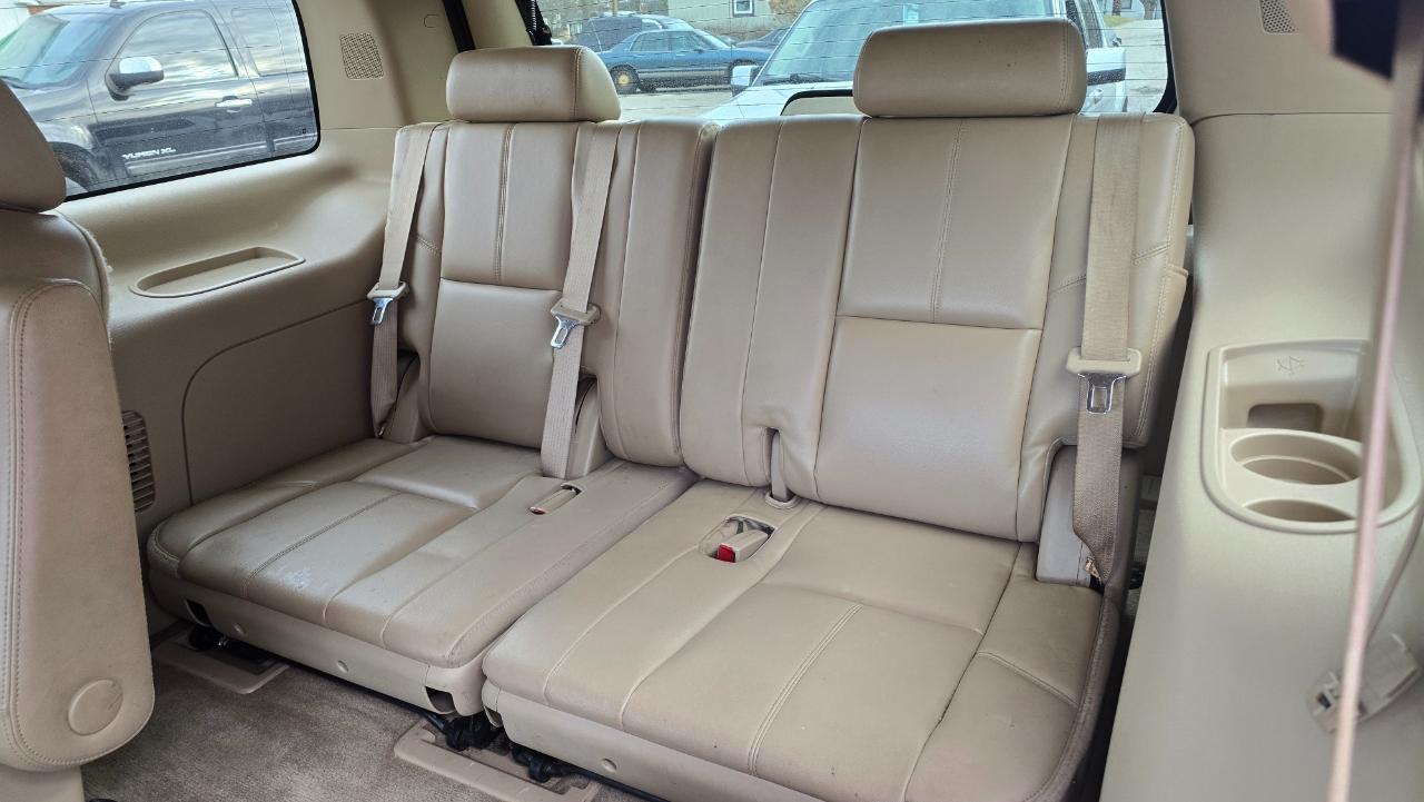 Chevrolet Tahoe Z71 4D SUV 4WD 2011