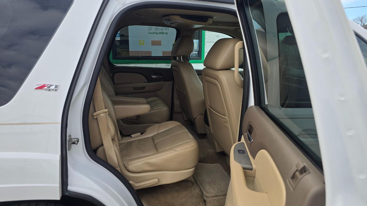 Chevrolet Tahoe Z71 4D SUV 4WD 2011