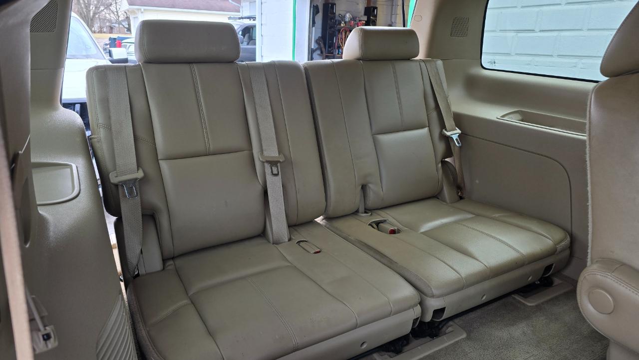 Chevrolet Tahoe Z71 4D SUV 4WD 2011