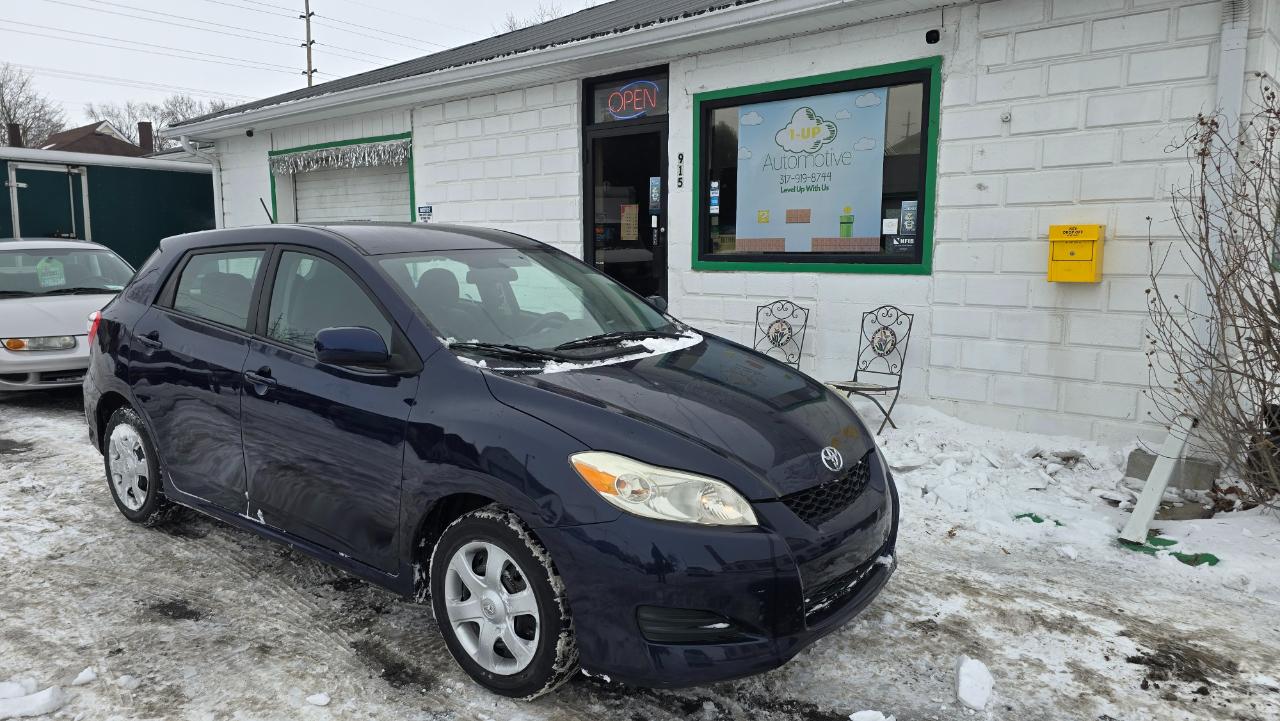 Toyota Matrix Base 4-Speed AT 2009