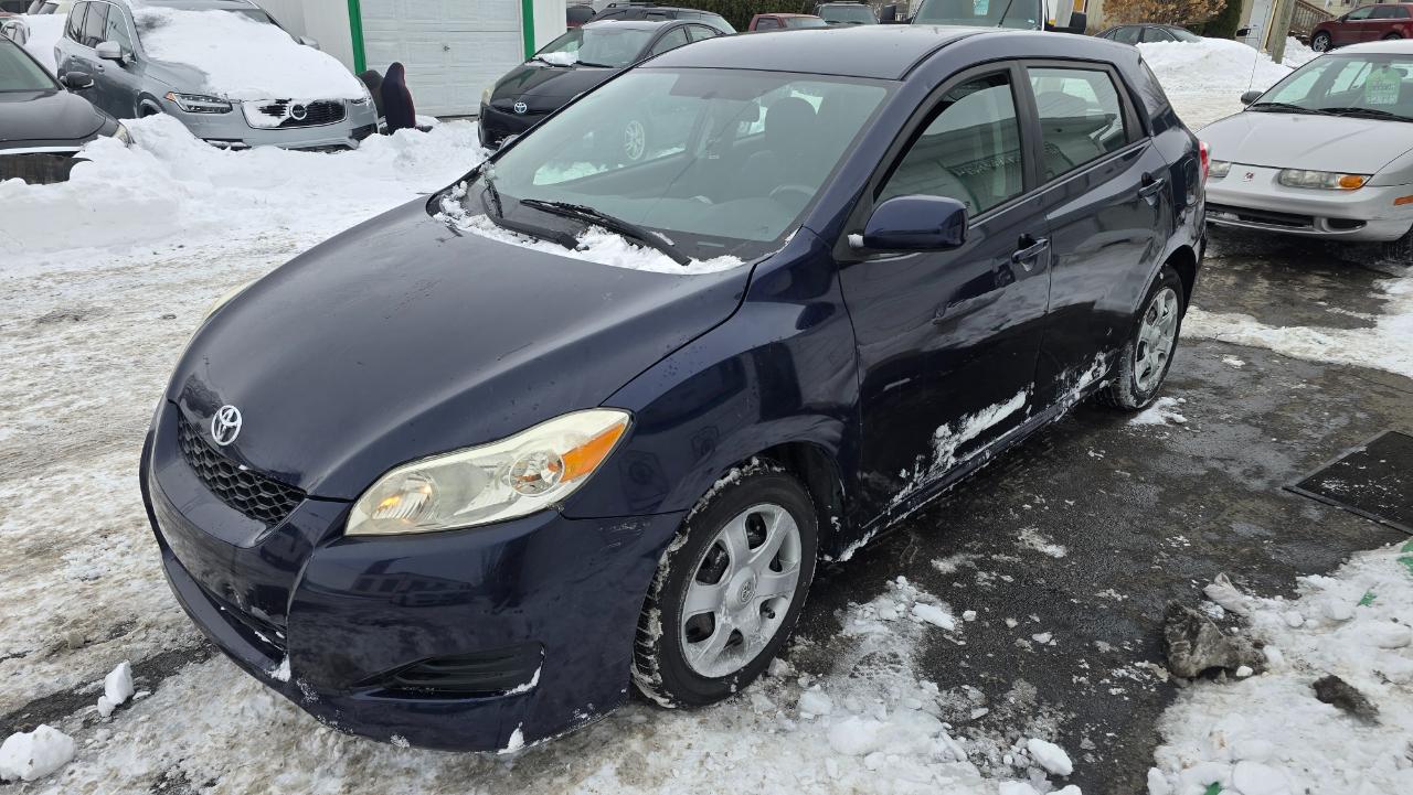 Toyota Matrix Base 4-Speed AT 2009
