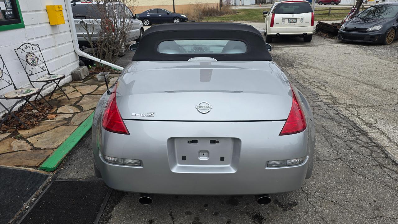 Nissan 350Z Touring Roadster 2005