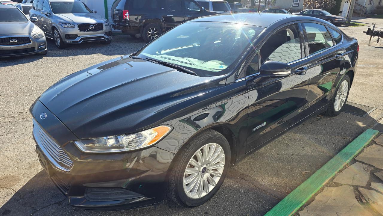 Ford Fusion Hybrid SE 2014