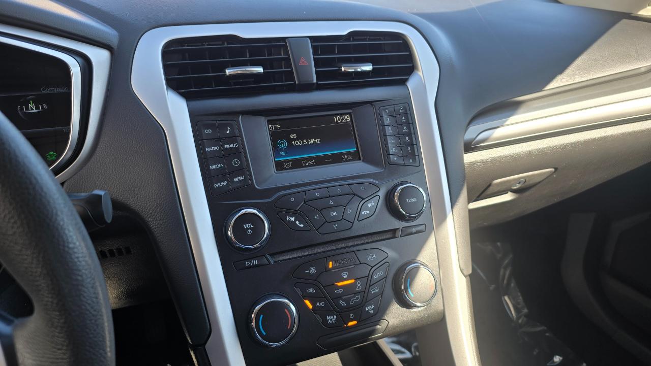 Ford Fusion Hybrid SE 2014