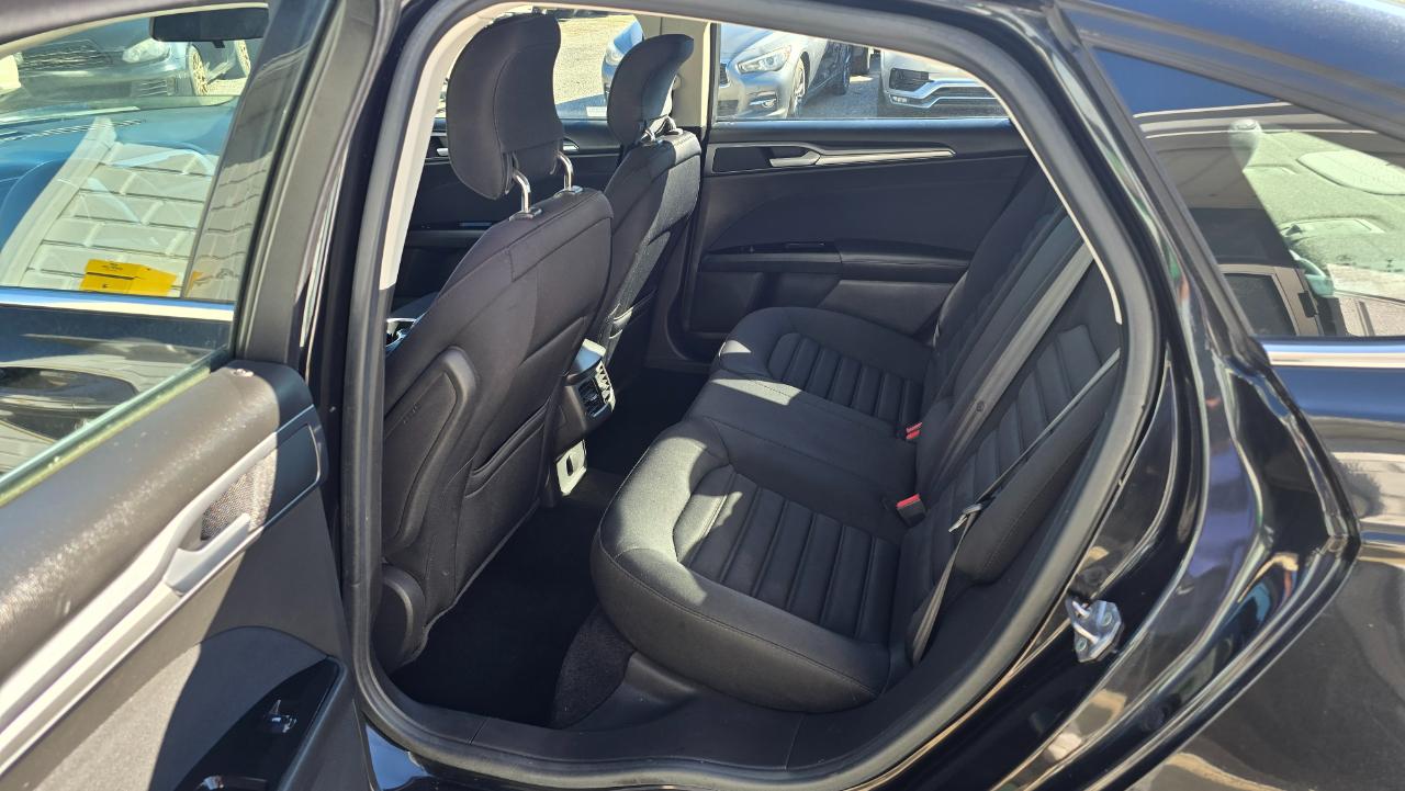 Ford Fusion Hybrid SE 2014