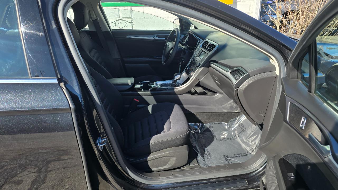 Ford Fusion Hybrid SE 2014