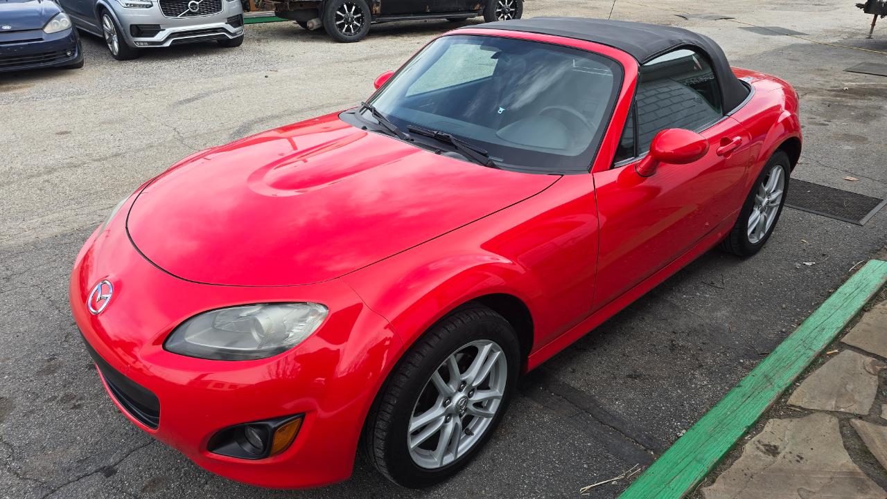 Mazda MX-5 Miata Sport 2010